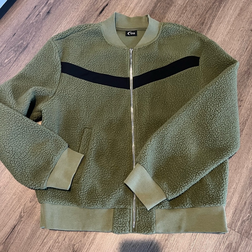 Zyia Sherpa Jacket XL